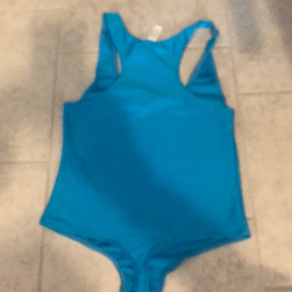 Let’s get physica and under Armour thong. - Picture 2 of 3